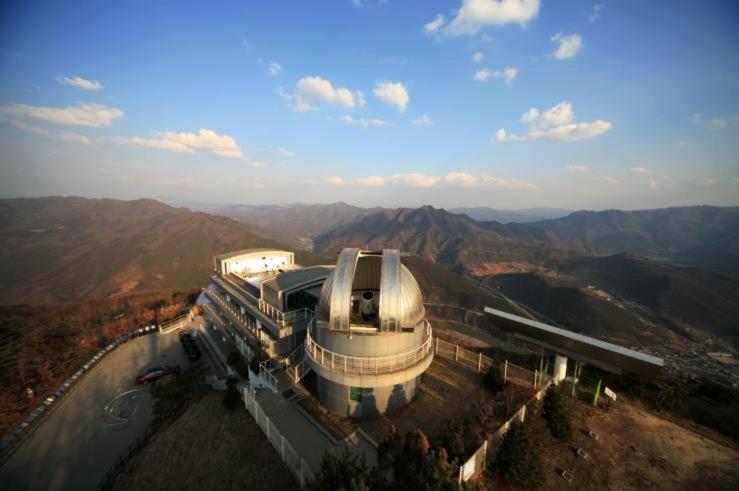 Moon On The Cloud Villa Yeongwol Exterior foto